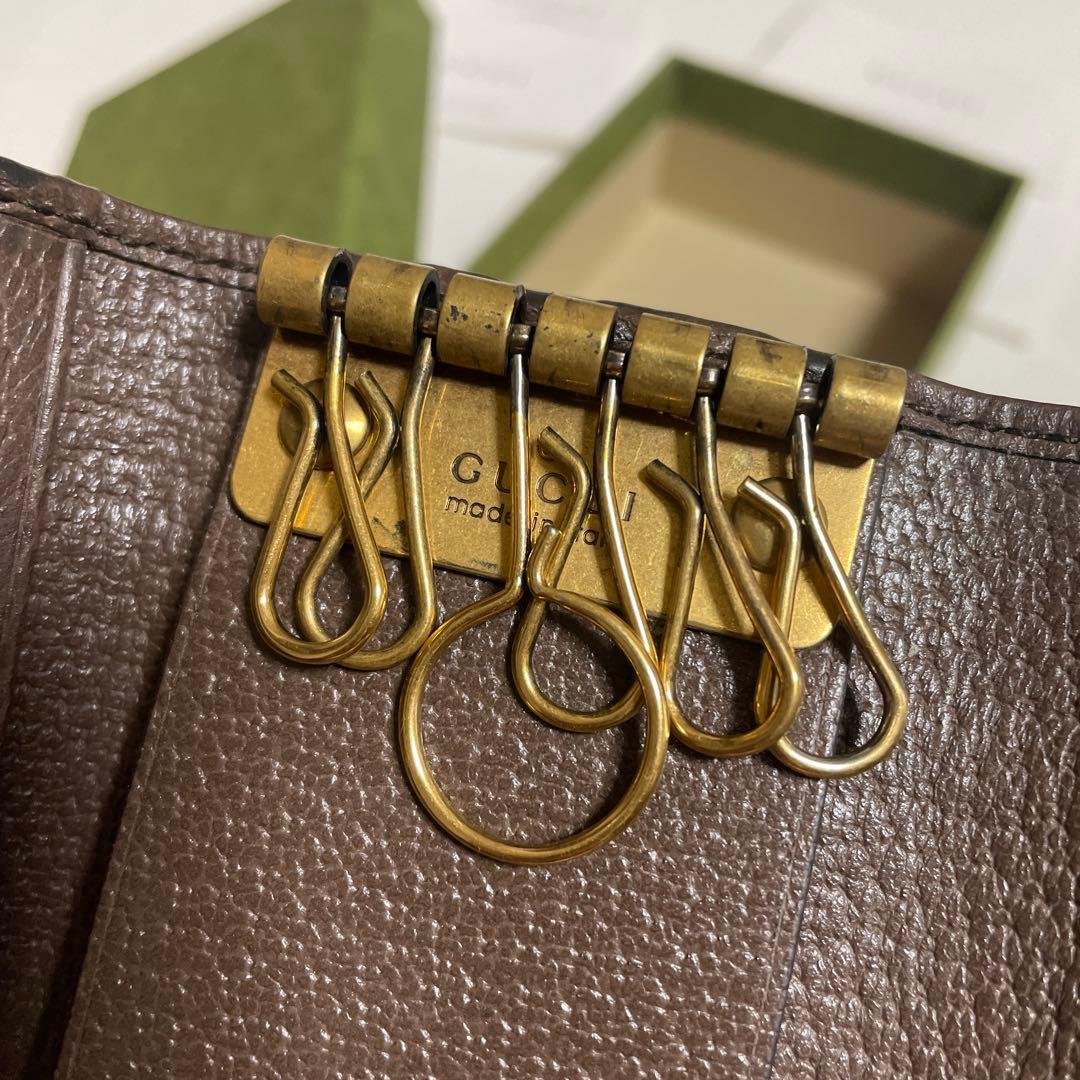 GUCCI ブラウンレザーキーケース