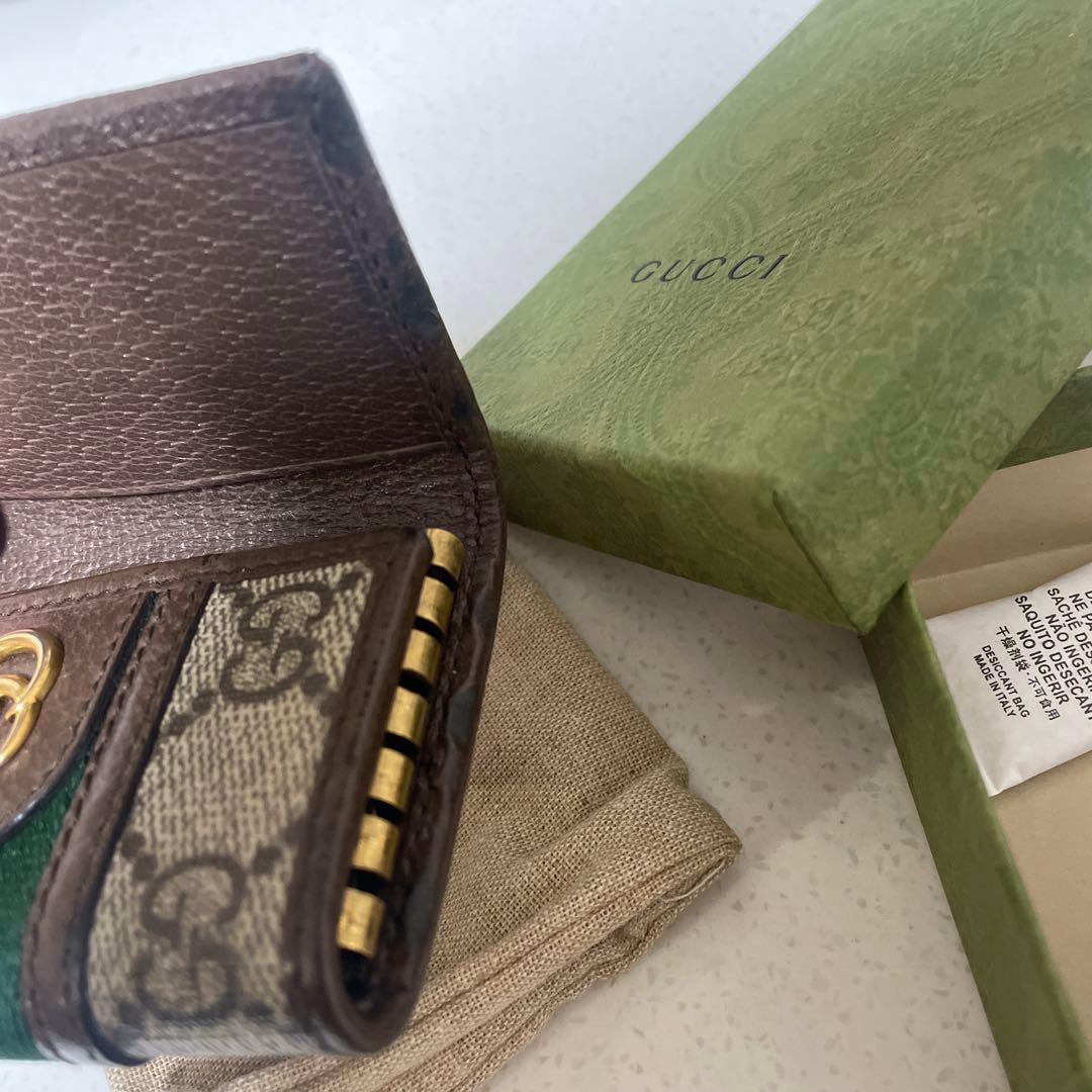 GUCCI ブラウンレザーキーケース