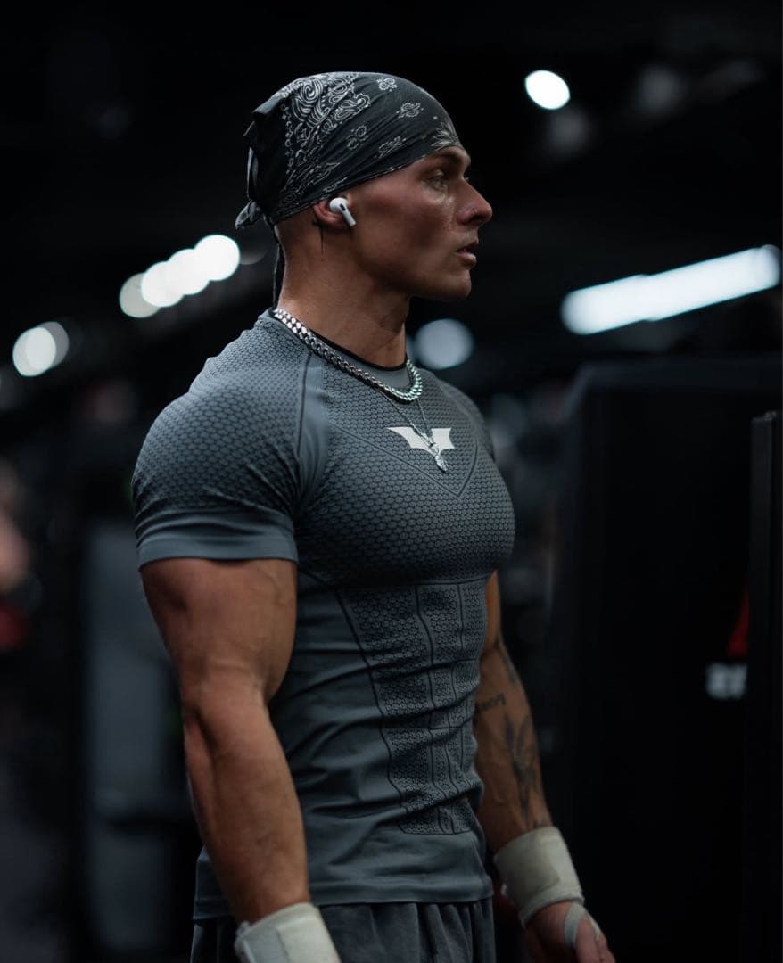 ま*と様  x Batman Dark Grey Size：M