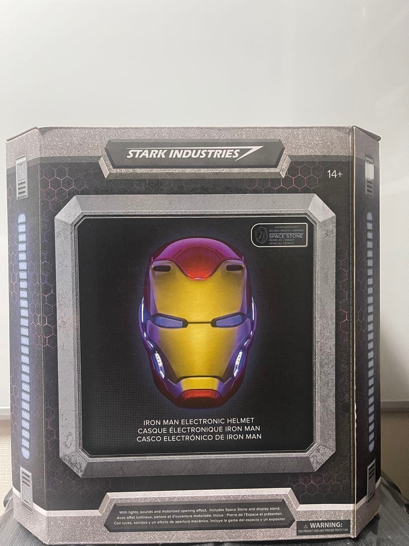 値下げしました　日本未発売　D23限定　ディズニー公式　アイアンマン　ヘルメット