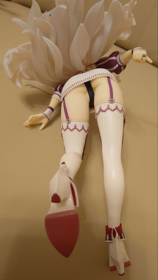 【中古・本体のみ】アリシア・ハート メフメラ フィギュア ダンジョントラベラーズ