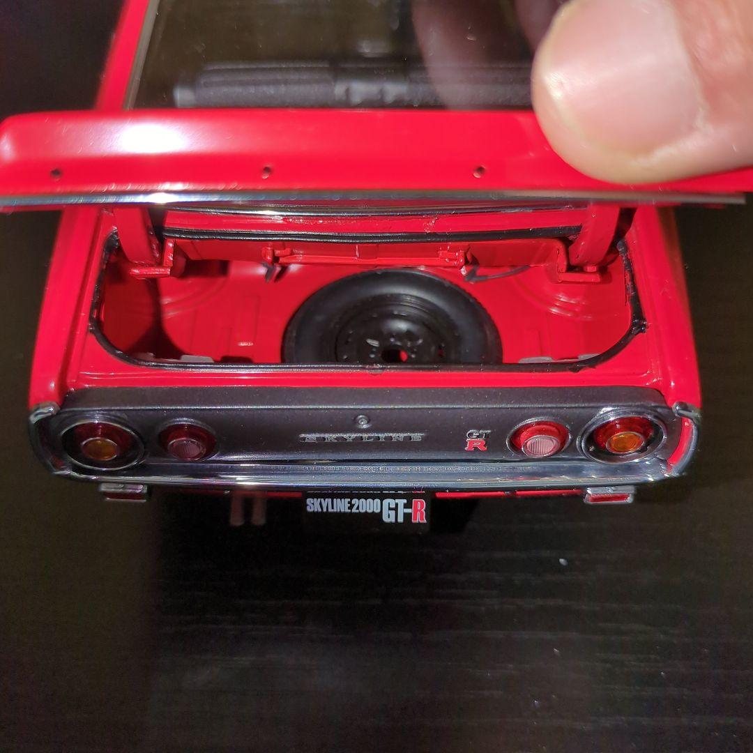京商1/18スカイライン2000GT-R (KPGC110)レッド