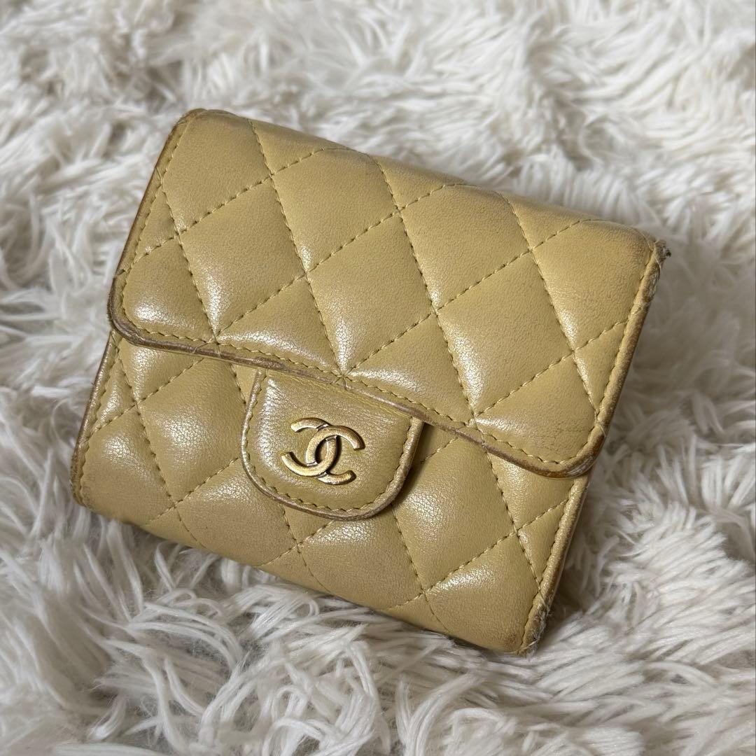 シャネル　財布　三つ折り