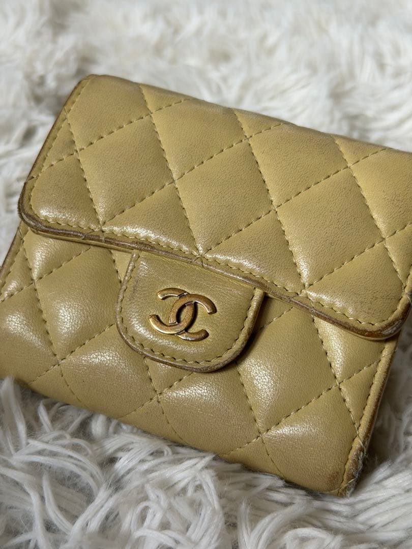 シャネル　財布　三つ折り