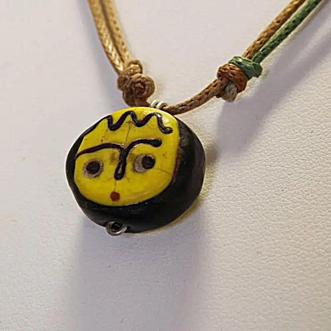 古代モザイク２人面ビーズ 紐ネックレス