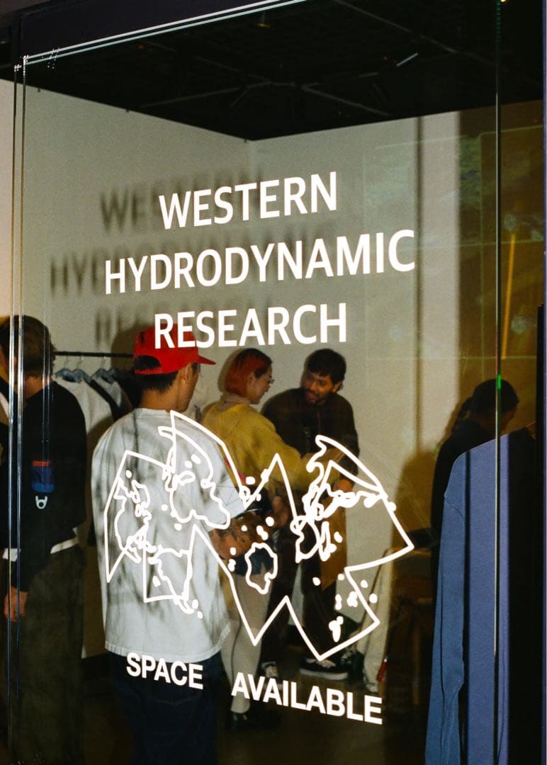 R 新品 Space Available x WHR Tシャツ 半袖