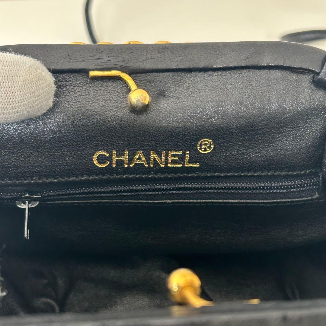 CHANEL シャネル ショルダーバッグ レザー がま口 フリンジ