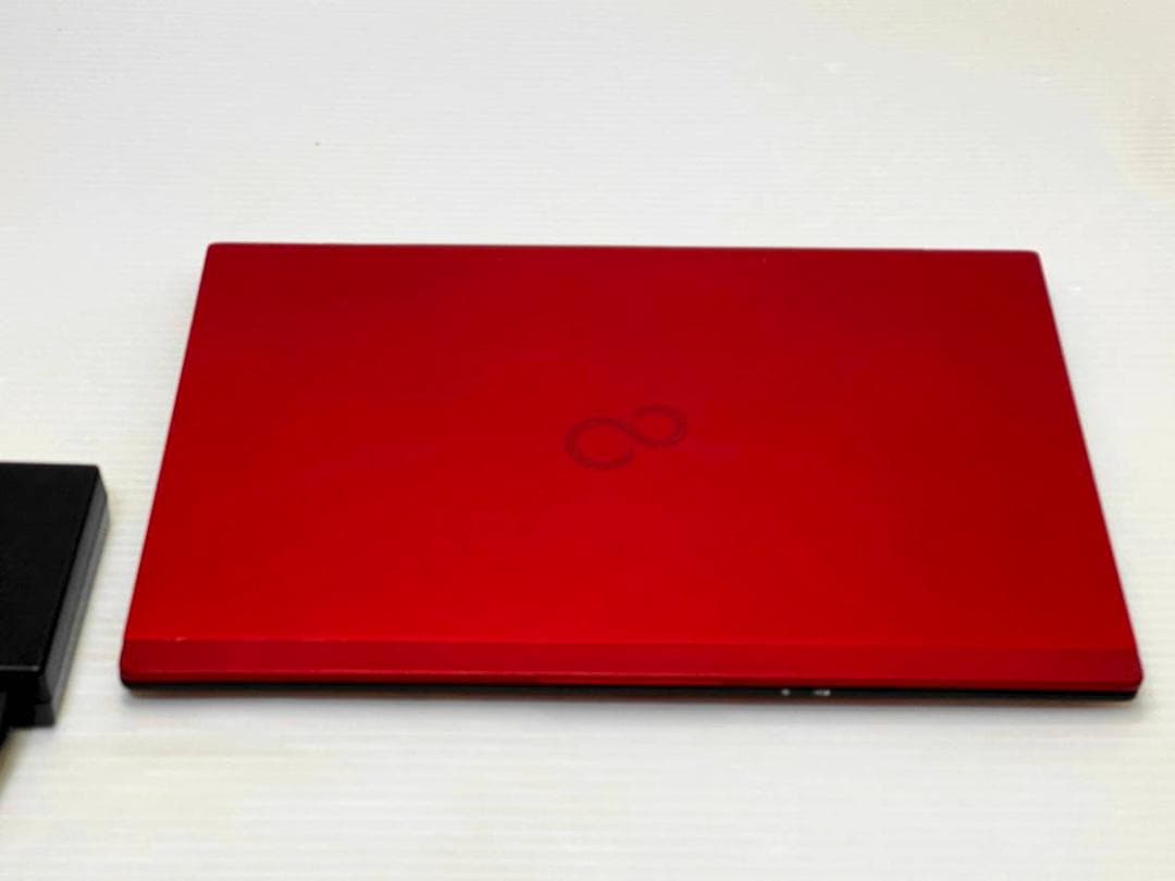 た*ー様 ガーネットレッド 第10世代Core i5 LIFEBOOK U931