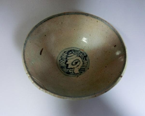 茶碗■安南染付鉢 花唐草 時代物 平鉢 古玩 骨董品 古美術 青華 傷有■