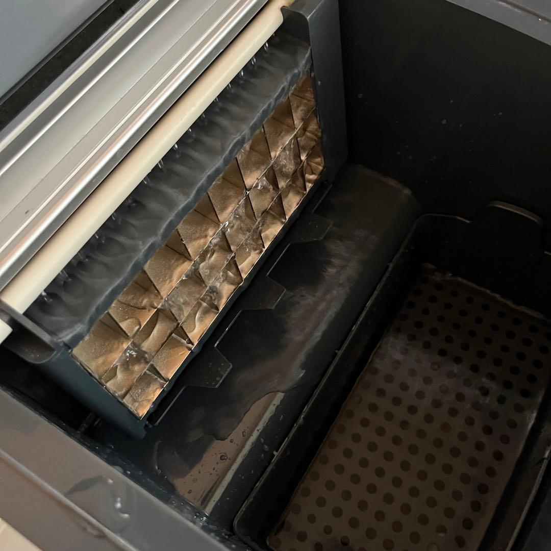 【動作確認済】高速製氷機 アイスメーカー 家庭用製氷機 小型製氷機 ZB-02