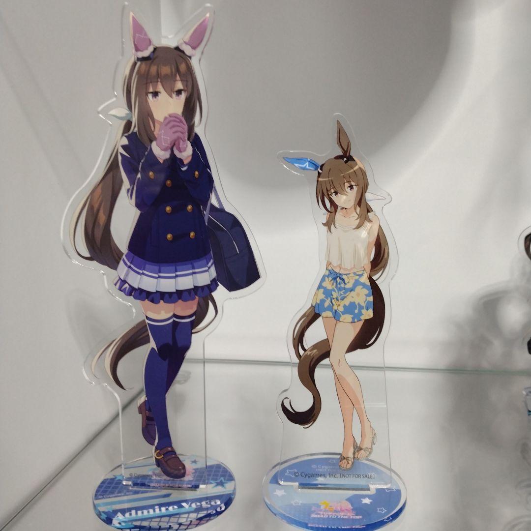 アドマイヤベガ アクリルスタンド 12体 缶バッジ2つ　最終値下げ