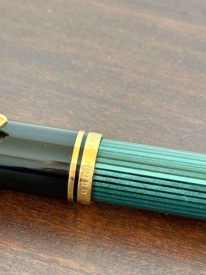 ペリカン 万年筆 スーベレーン M1000 18C-750 緑縞 中字　レア美品