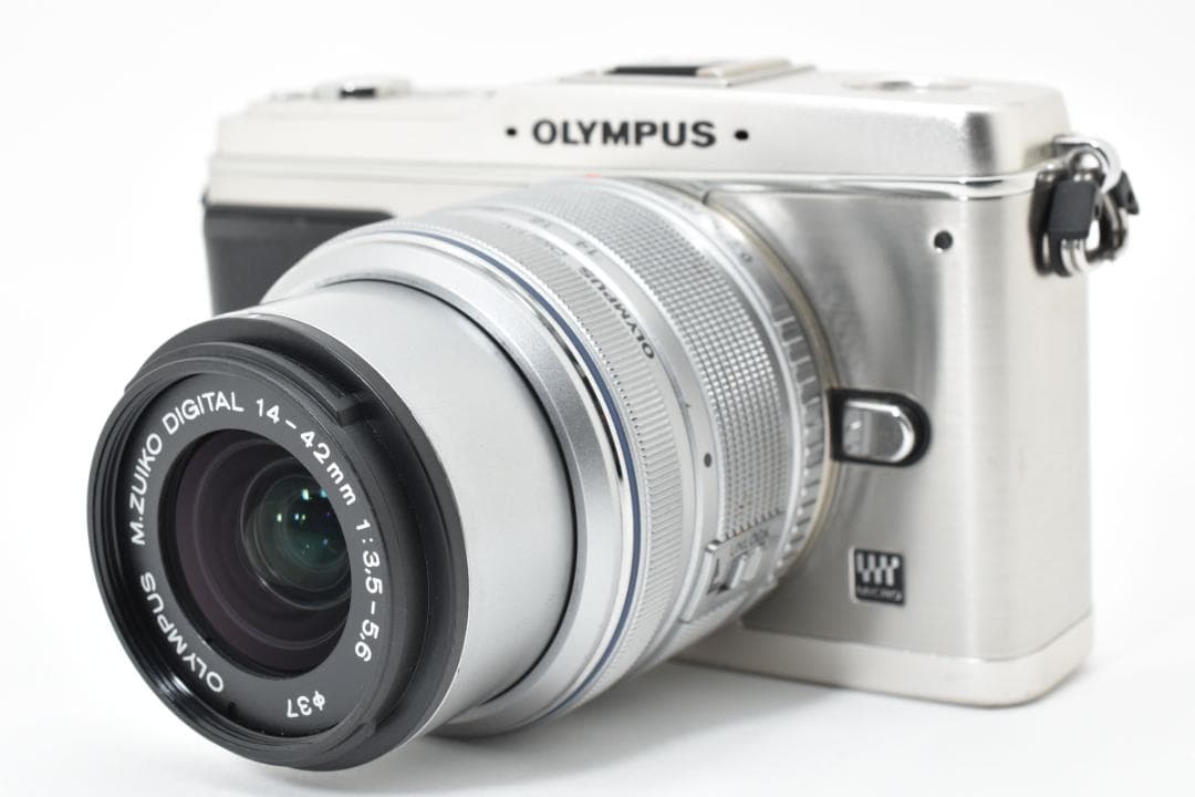 オリンパス E-P1＋14-42mm レンズセット 新品充電器付 カメラ