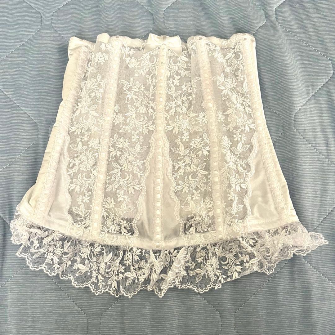 セモアブライダルインナー コルセットタイプ ホワイト　ガードル付きE70/64