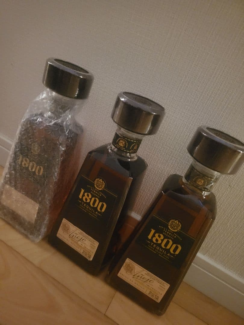 【最安値】クエルボ 1800 アネホ テキーラ 750ml 三本セット