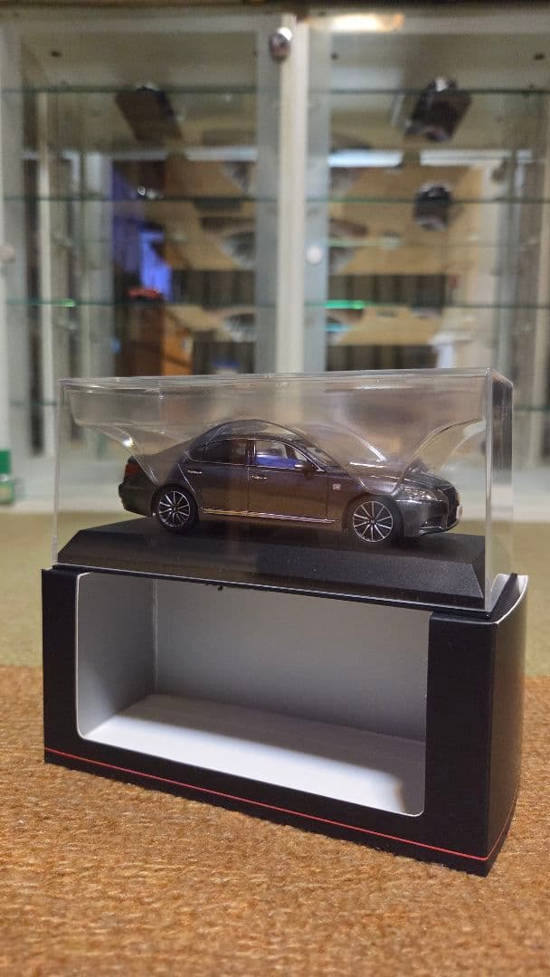 1/43 京商 レクサス LS 460 F Sport