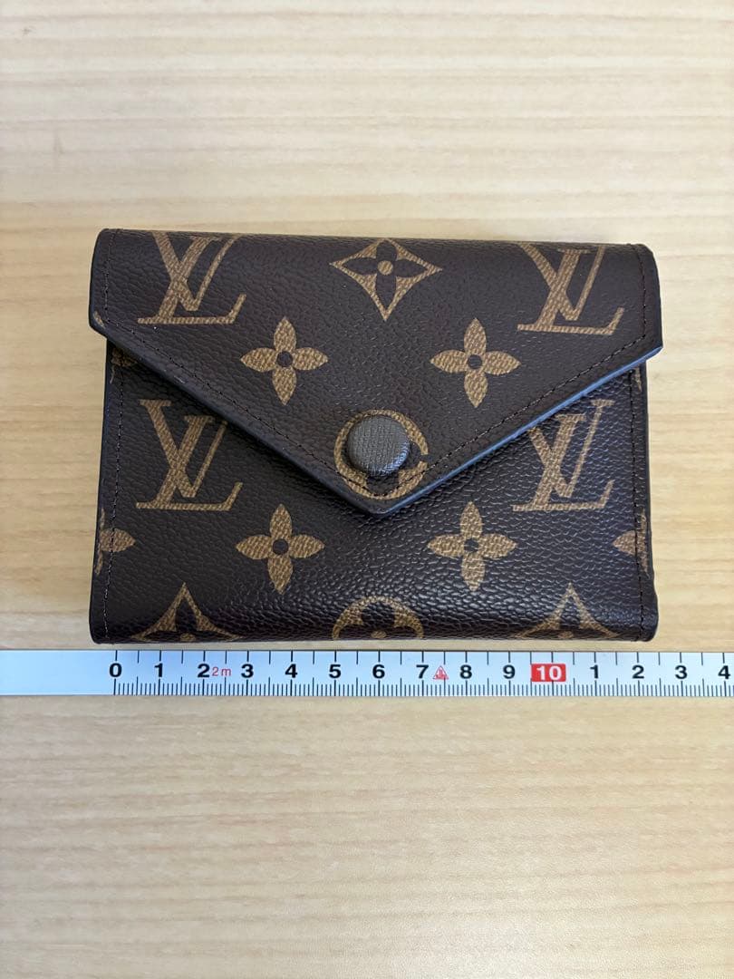 c*@様 三つ折り財布　モノグラム