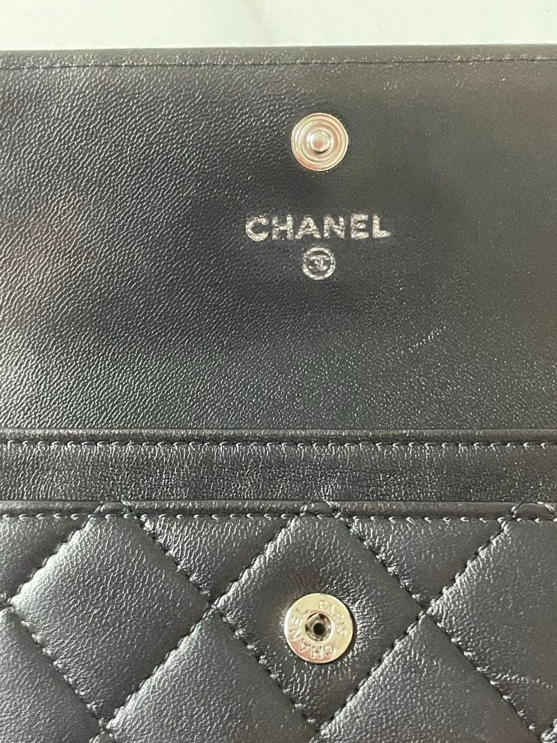 CHANEL シャネル ブラック キルティング ケース