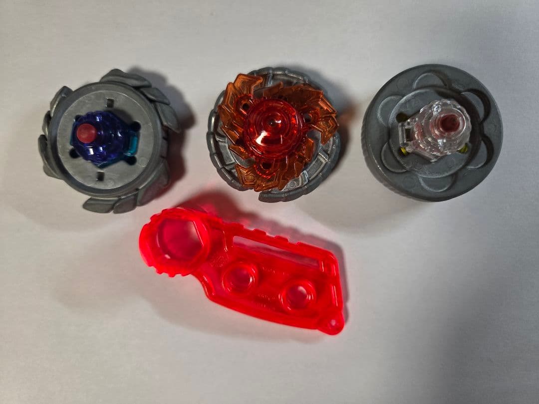 【差し替えあり】メタルファイトベイブレード　最強ブレーダーセット