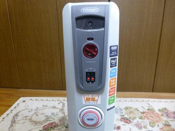 【美品】デロンギ オイルヒーター　H770812EFSN-GY