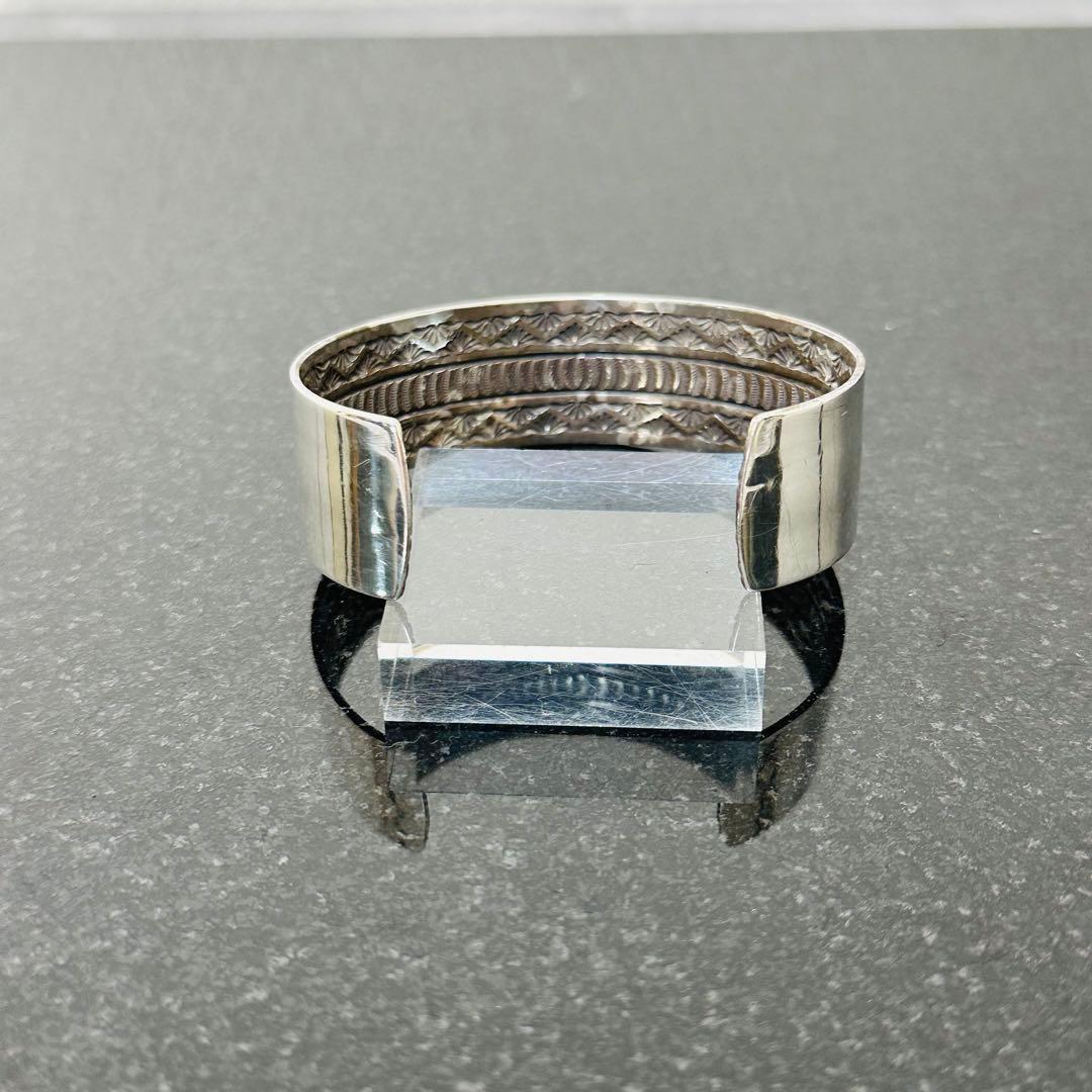 NAVAJO ナバホ 作者 レイシルバー 裏スタンプワーク シルバーバングル