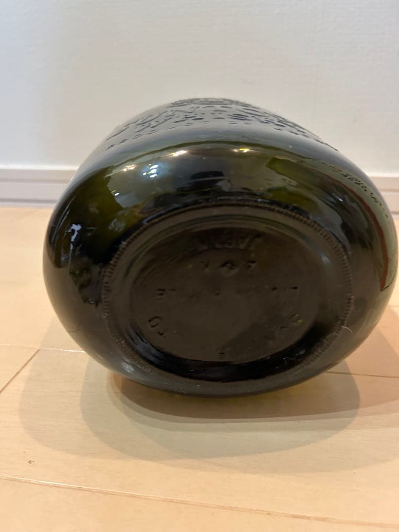 サントリーウイスキー　空瓶　４Ｌ箱付き