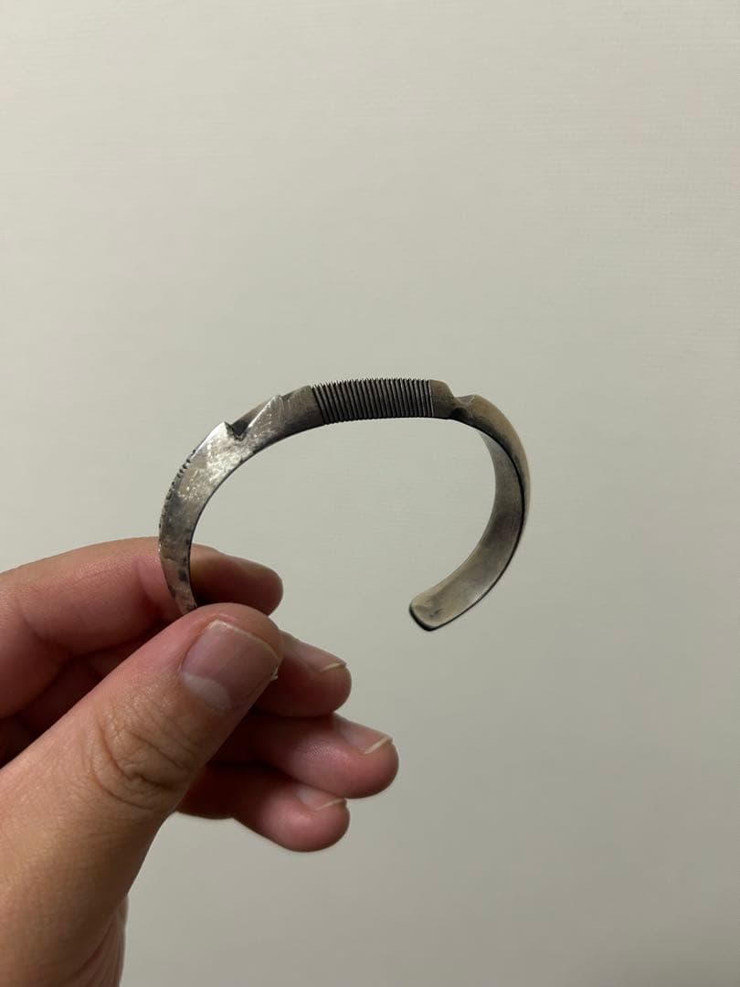 ノーバートペシュラカイ　シルバーバングル　インディアンジュエリー