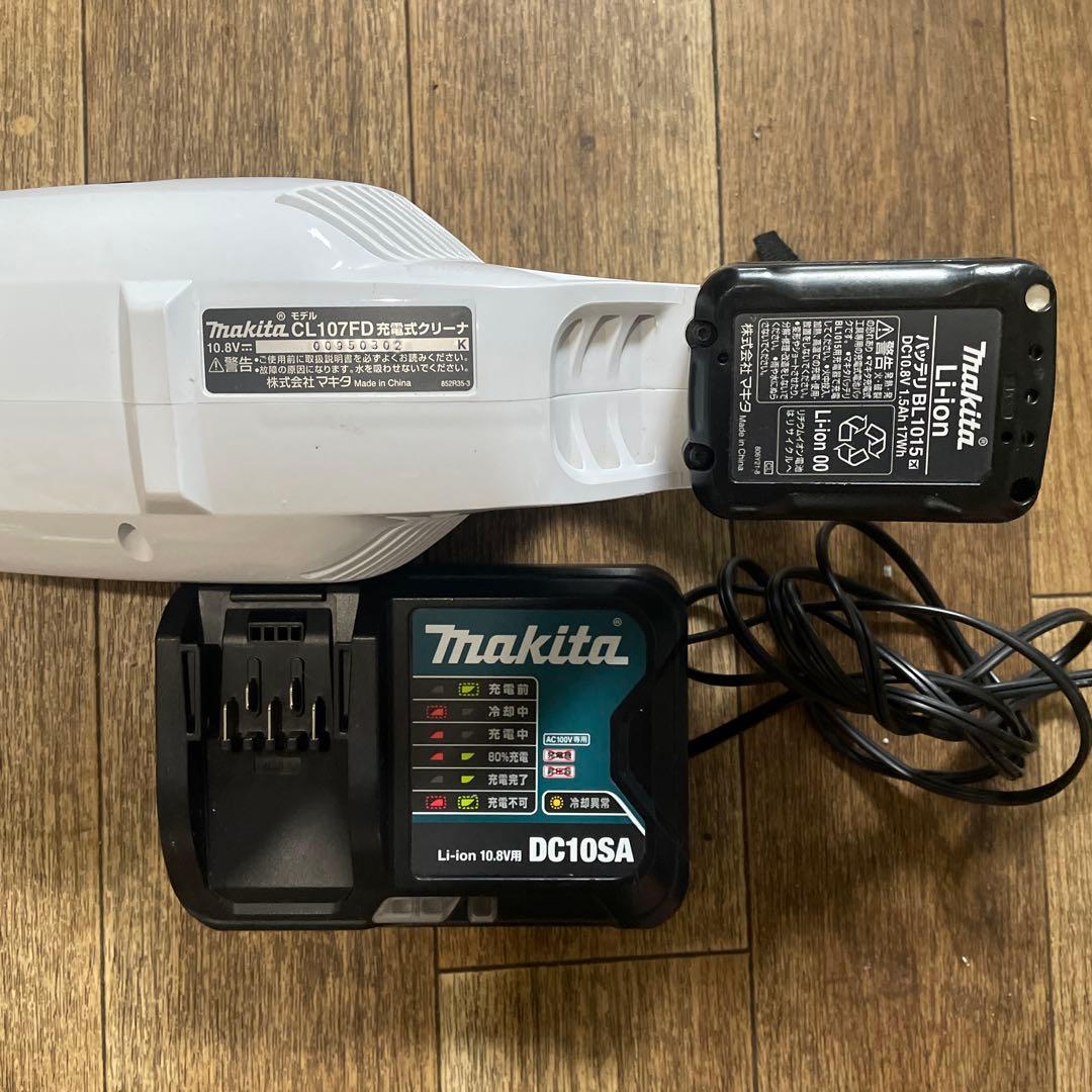 Makita マキタ CL107FD 充電式クリーナー 掃除機