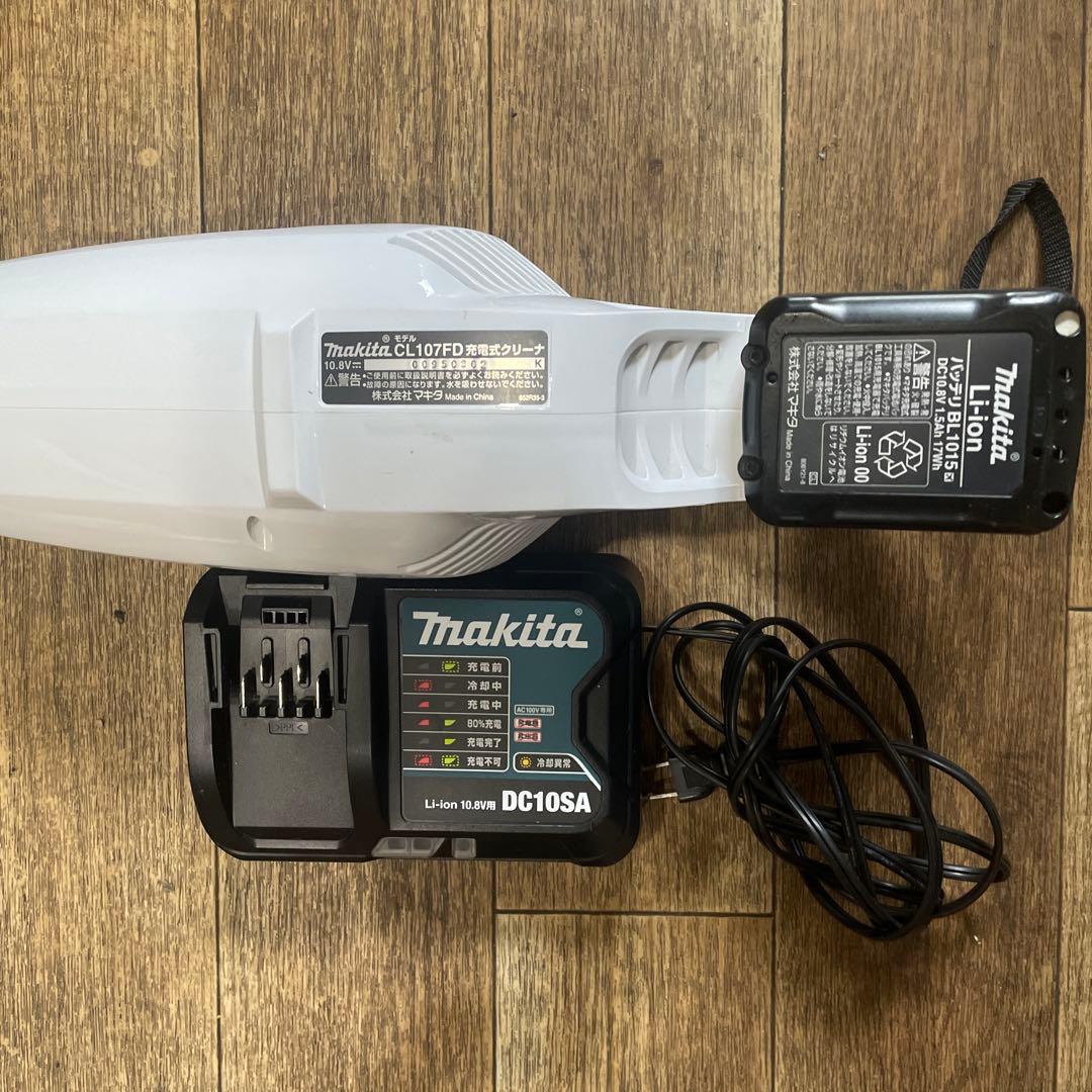 Makita マキタ CL107FD 充電式クリーナー 掃除機