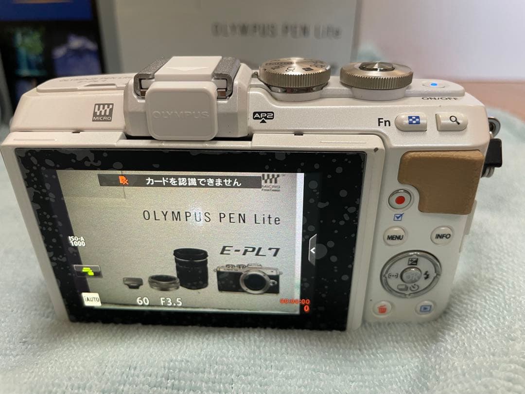 OLYMPUS PEN Lite E-PL7ダブルズームレンズキット