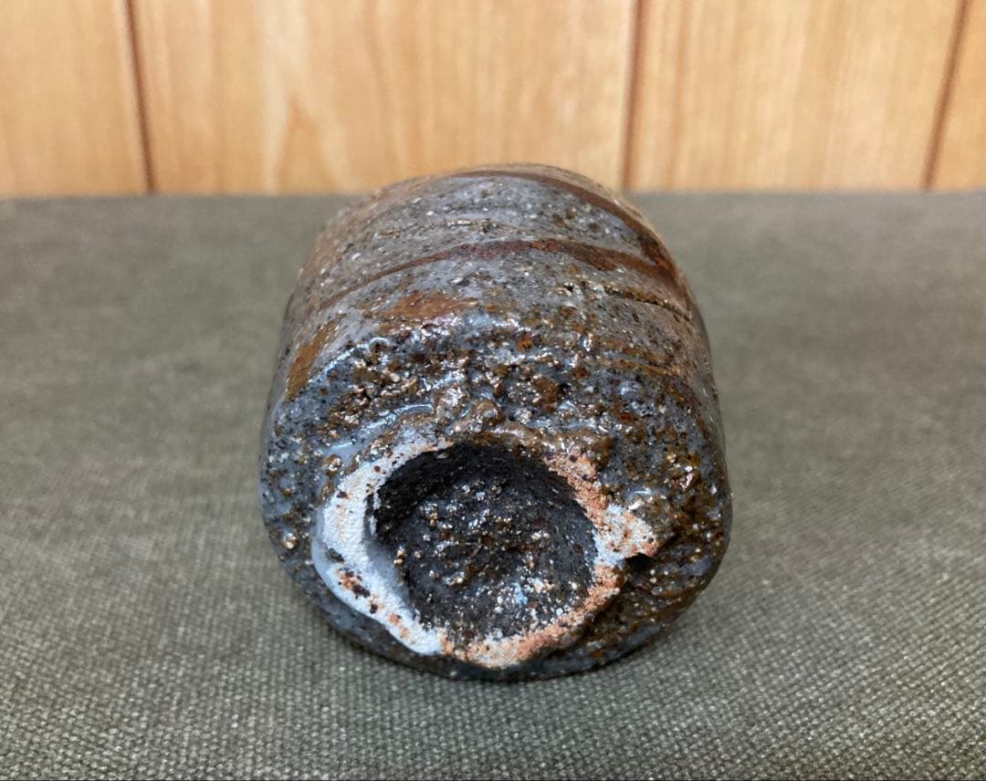 鯉江良二 ぐい呑み 酒器 (検索 徳利 鉄釉 唐津 陶芸