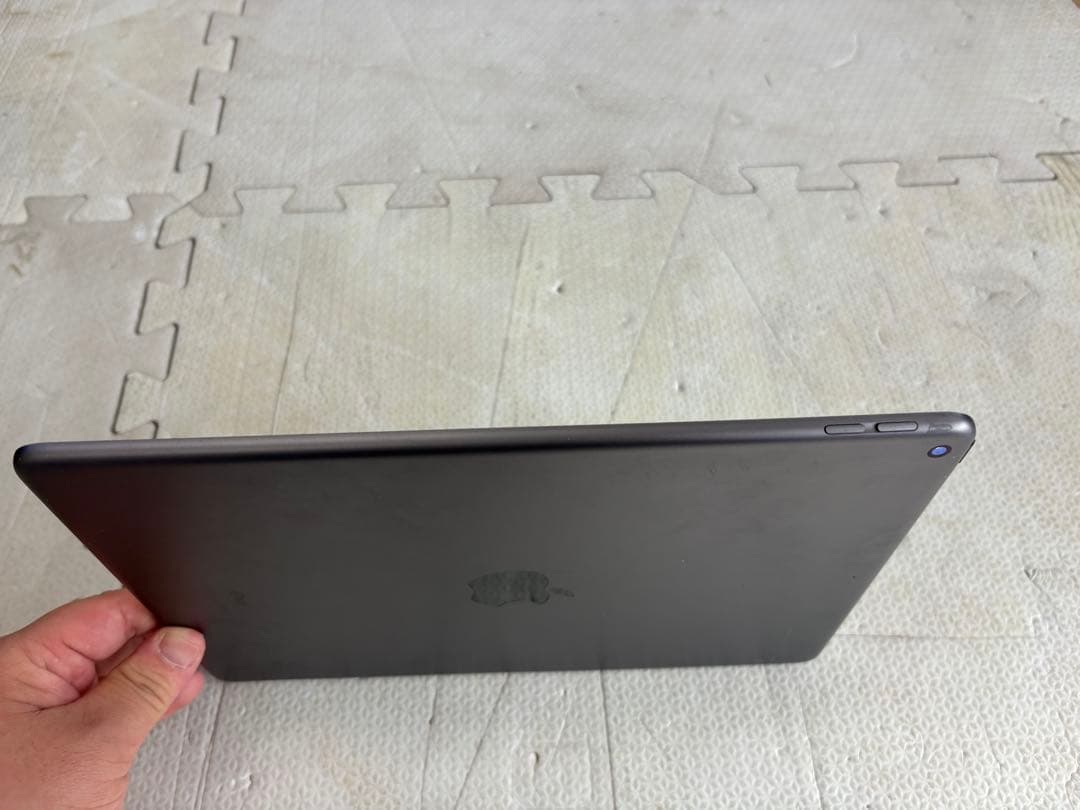 iPad air第三世代 Wi-Fiモデル64GB 動作確認済　スペースグレー