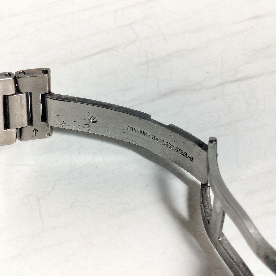 セイコーメンズ腕時計　電波ソーラー　チタン製　日本製　7B22-0AD0 稼働品