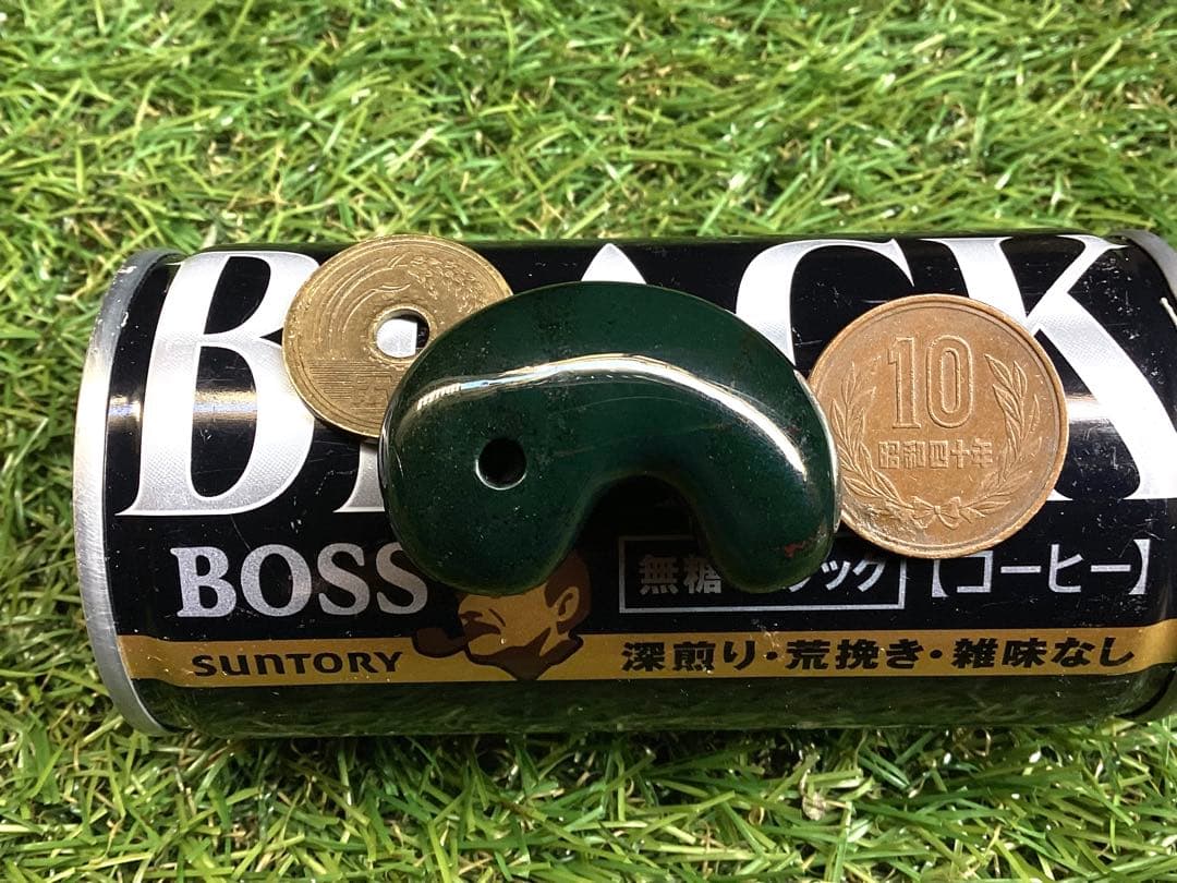 ✳濃厚青緑の【碧玉】特大38.7mm勾玉　希少原石の花仙山瑪瑙　高額材料使用本物