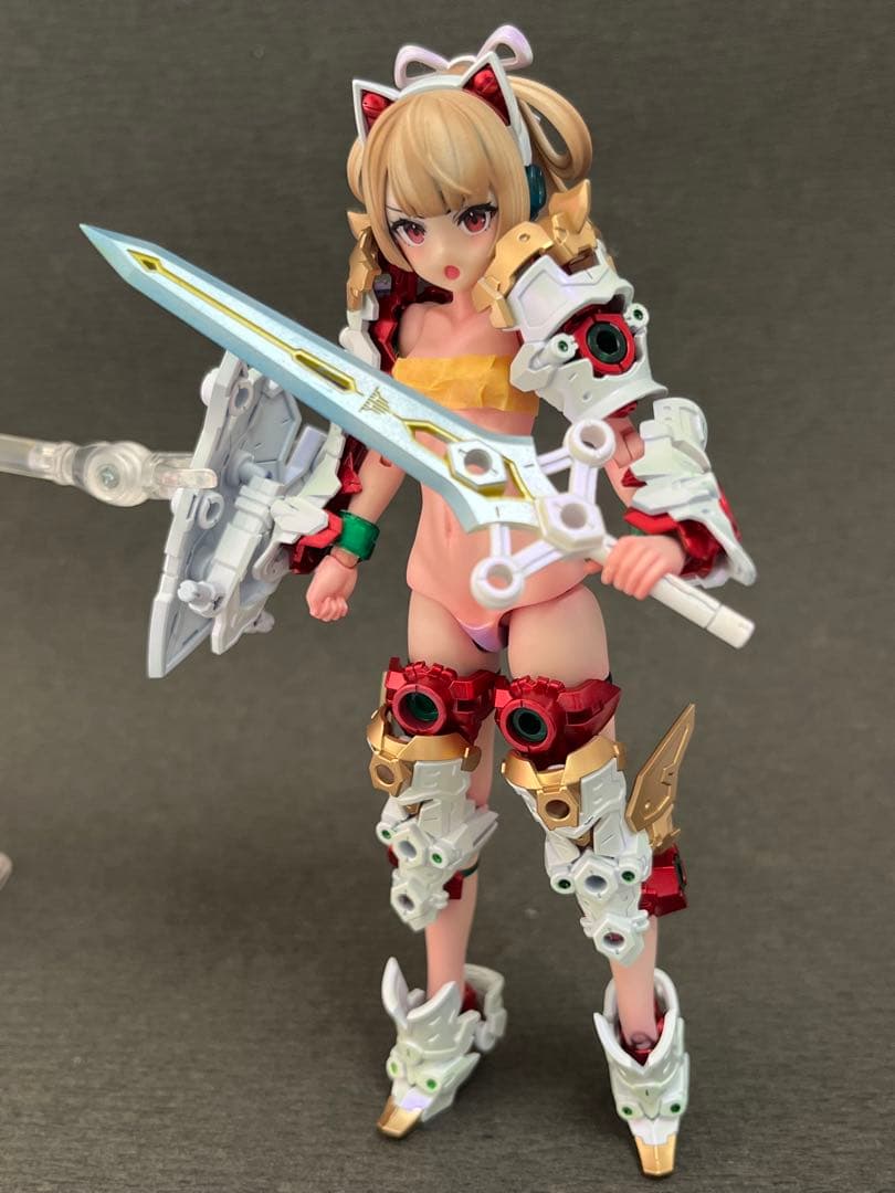 ト*ム様 メガミデバイス バスタードールナイトとタンク武装、ガレージキット胴体塗