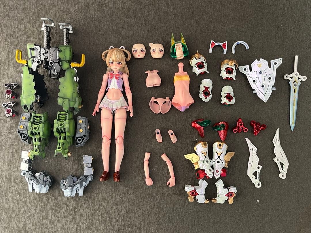 ト*ム様 メガミデバイス バスタードールナイトとタンク武装、ガレージキット胴体塗