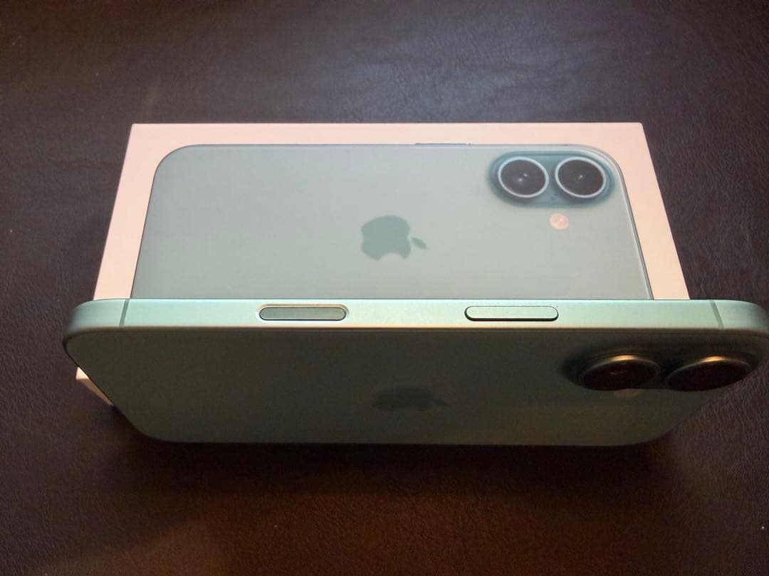 【美品】iPhone 16 128GB ティール