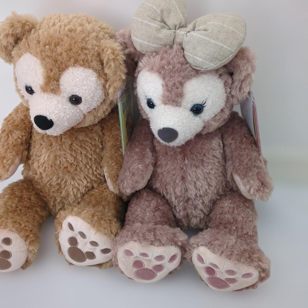 新品タグ付き　ダッフィーとシェリーメイののぬいぐるみ2体セット　ディズニー