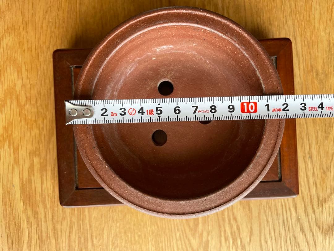 壱興　朱泥外縁丸鉢