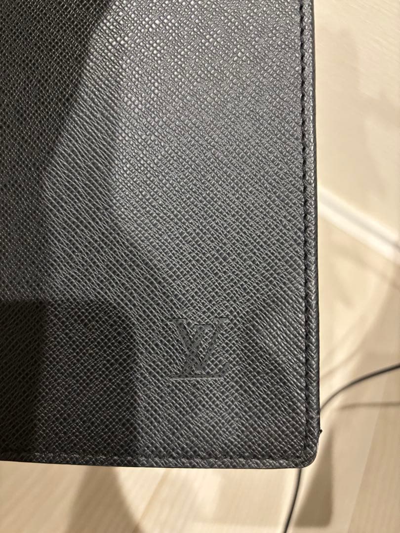 LOUIS VUITTON ブラック ビジネスバッグ