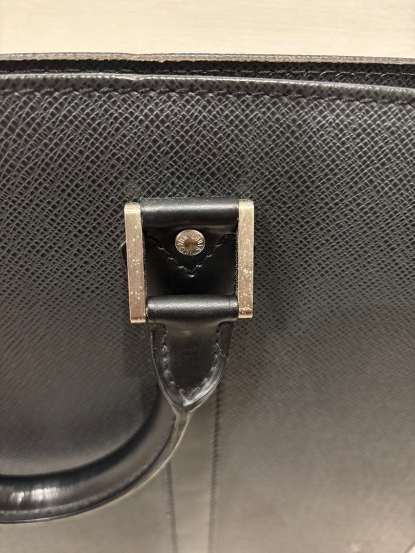LOUIS VUITTON ブラック ビジネスバッグ