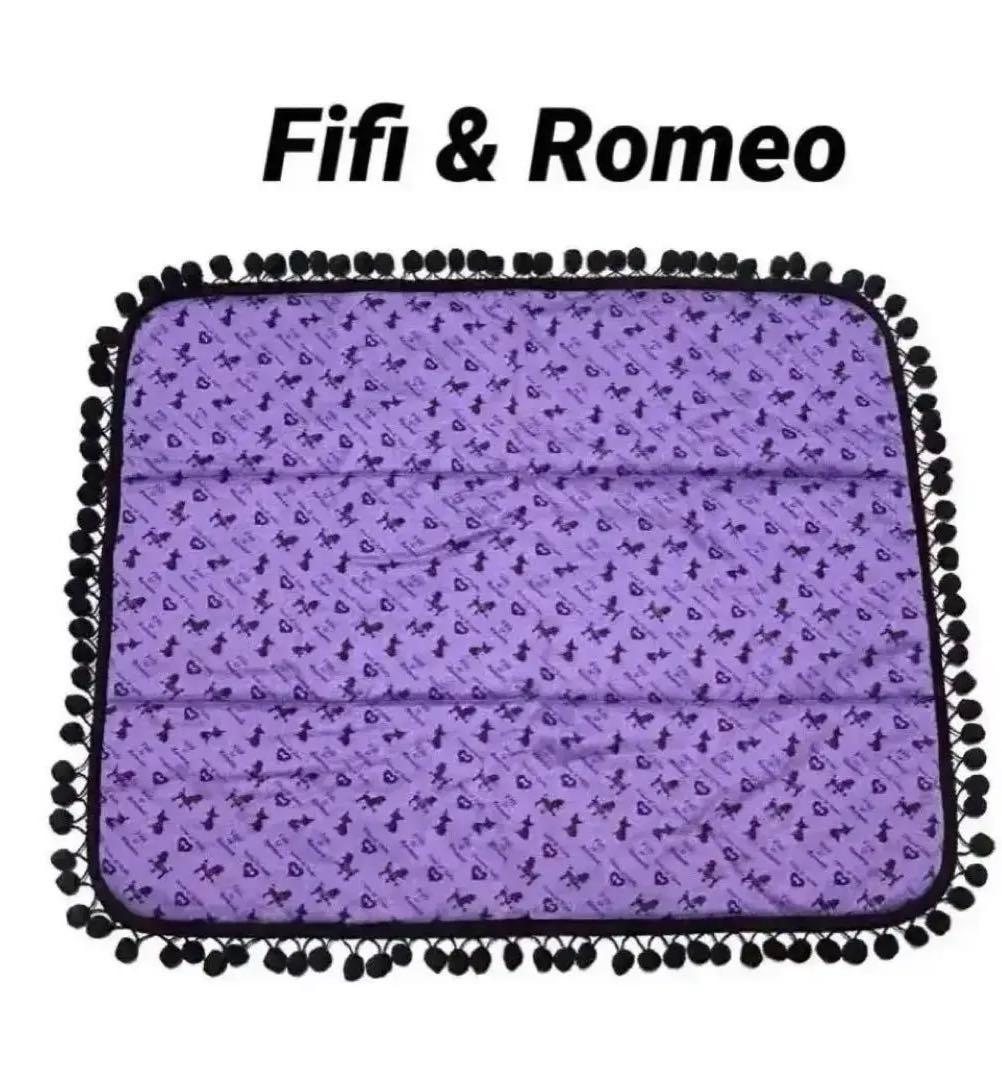 新品ナイガイ製フィフィアンドロメオ　 　　　 カフェマット　Yana Yoda