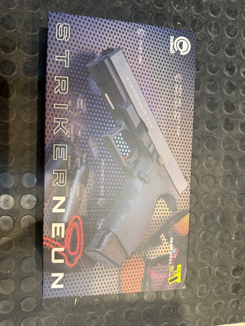 STRIKERNEUN ガスガン ブラック