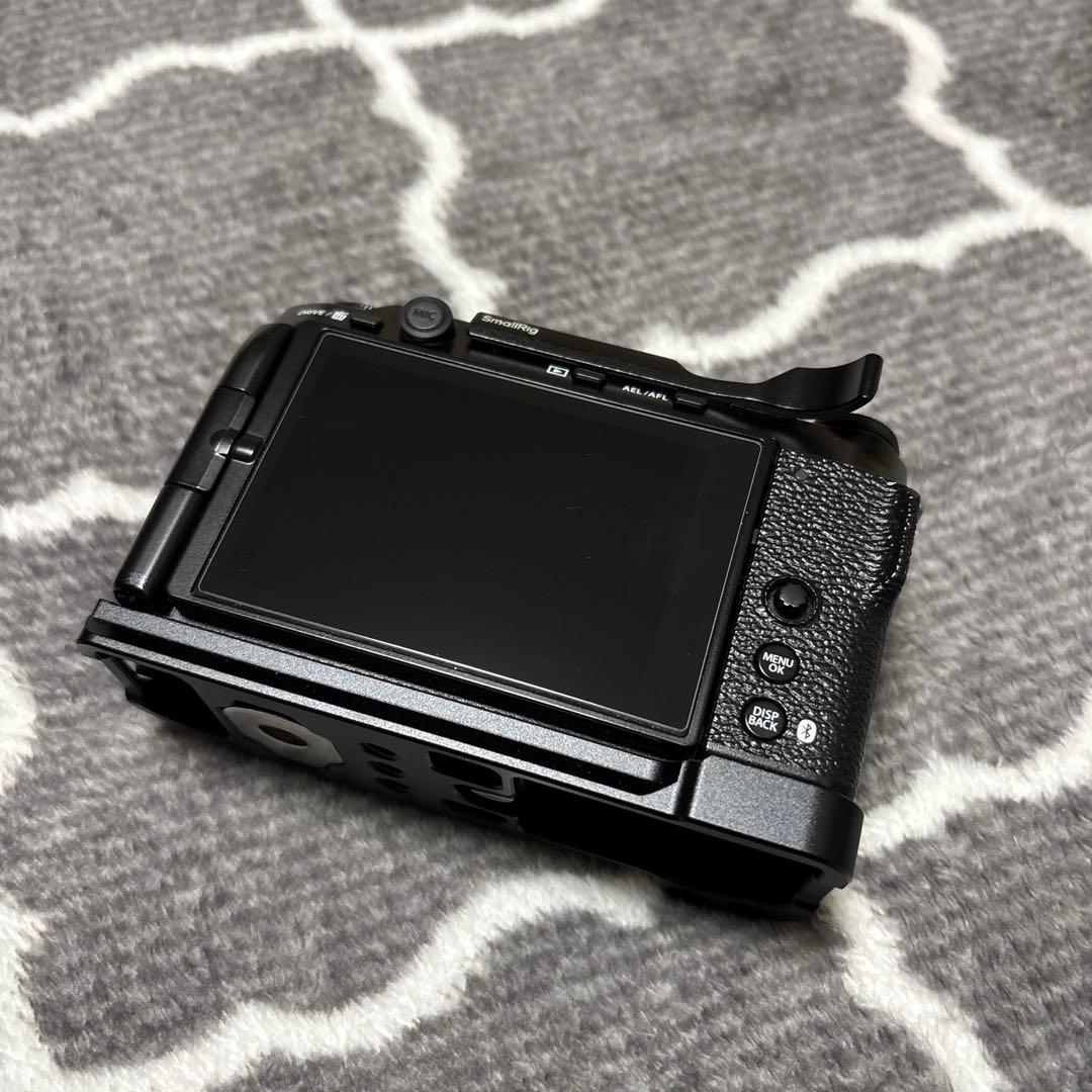 Fujifilm X-M5 ミラーレスカメラ　と　レンズ