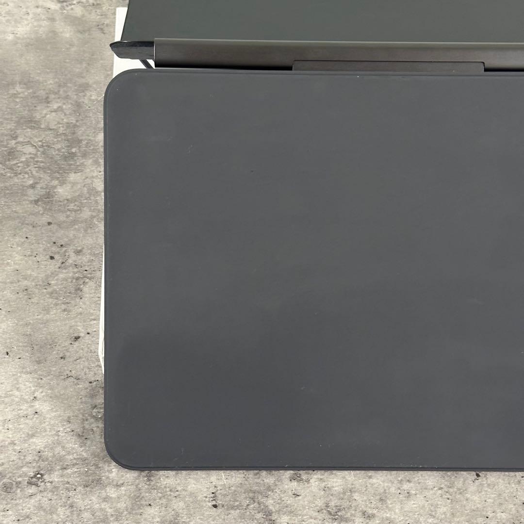 キーボード Magic Keyboard MWR23J/A iPadPro11 M4