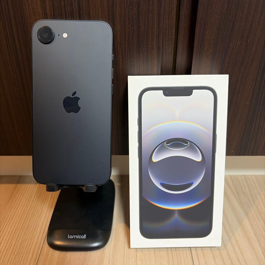 【美品】 iPhone16e ブラック 256GB 本体 SIMロック解除済