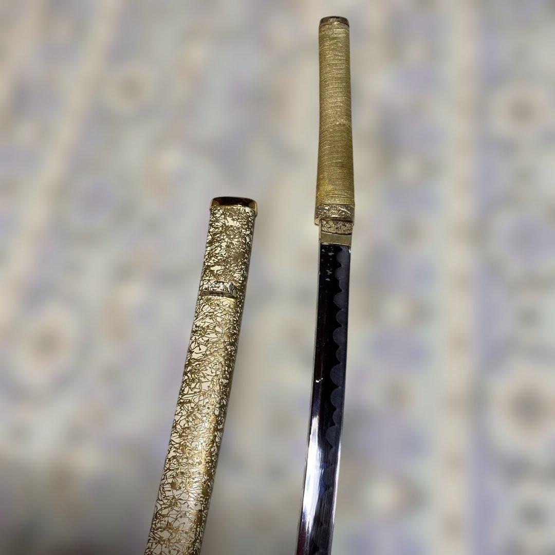 格安豪華版模造刀 黄色柄 鍔無し 金糸模様白鞘