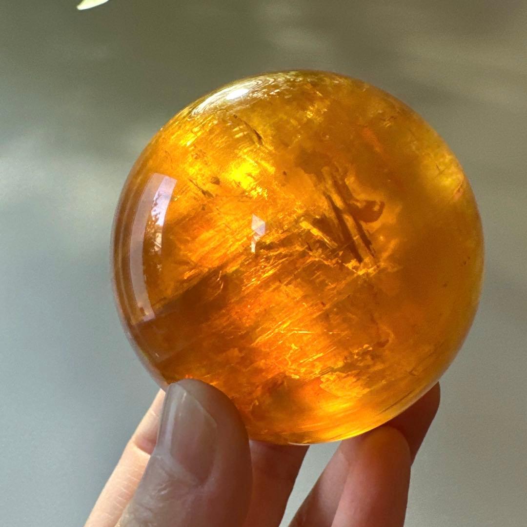 高品質　カルサイト　ゴールデンカルサイト　スフィア　琥珀　6.6 虹　ハニー