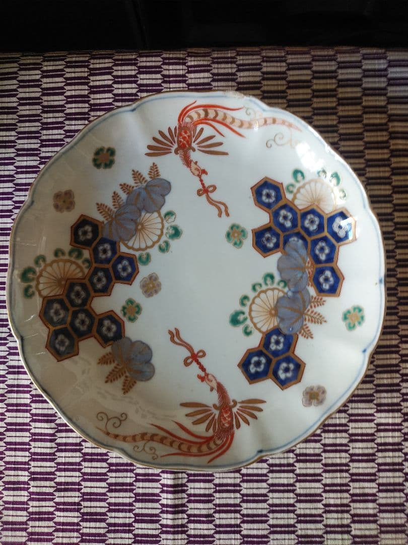 saiさん 古伊万里 桐菊鳳凰文輪花皿 と伊万里皿4枚 まとめて