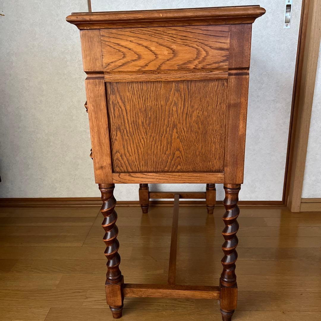 オーク材のヴィンテージチェスト